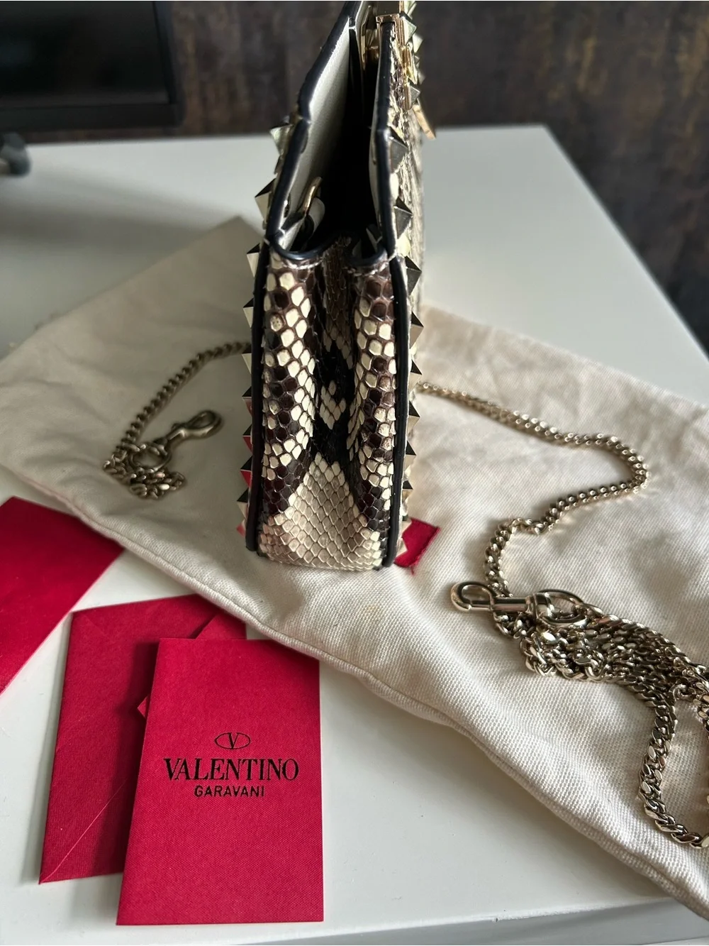 Valentino Clutch- never been used, excellent condition